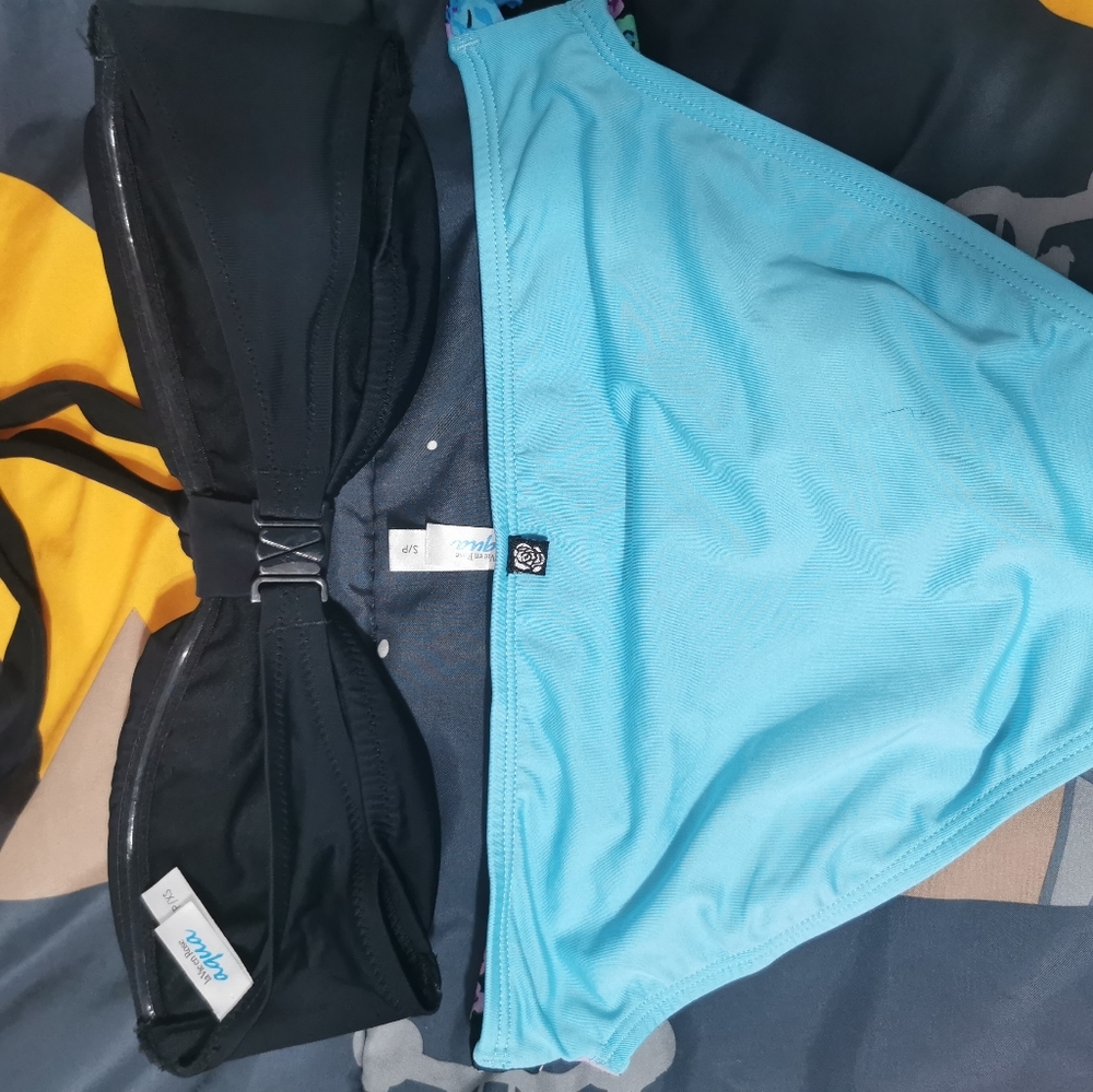 Bikini - Picture 4 of 4